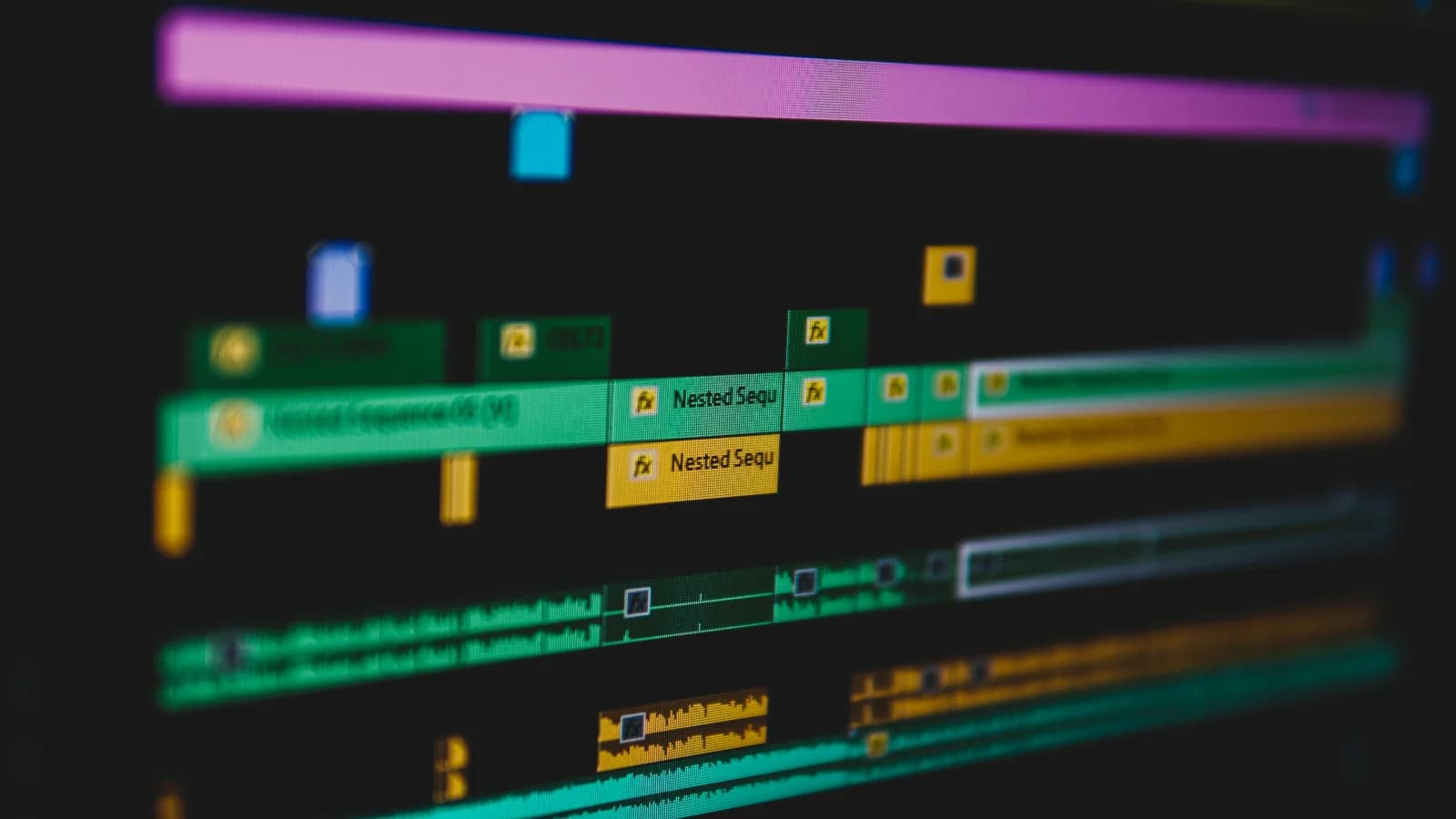 Como editar vídeos: guia completo para iniciantes